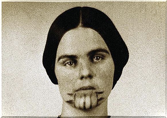 olive Oatman and blue tattoo