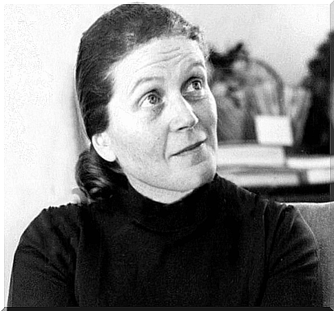 Svetlana Allilujeva: Biography of Stalin's Little Sparrow